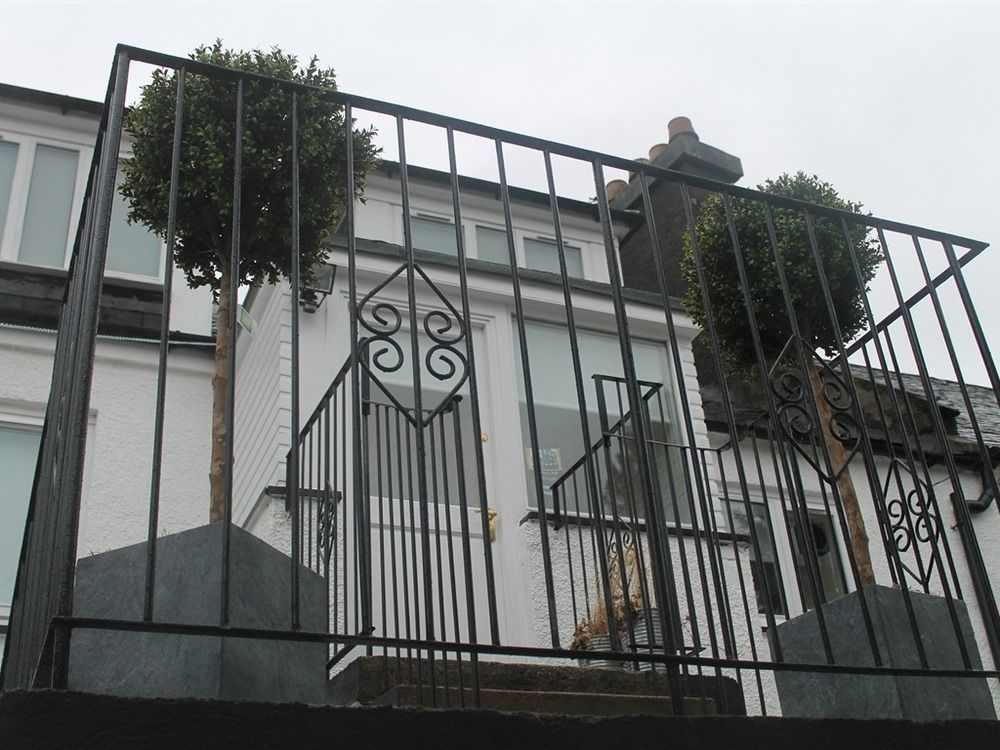 Black Bull With Rooms Upper Cumbernauld Buitenkant foto