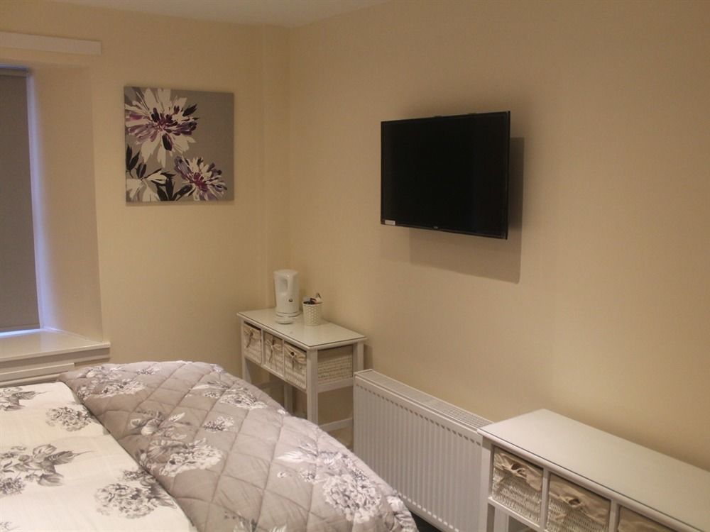 Black Bull With Rooms Upper Cumbernauld Buitenkant foto